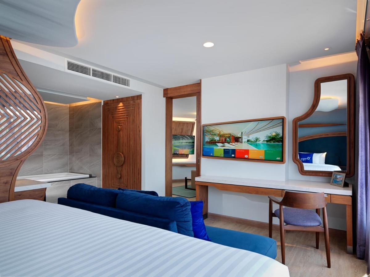 The Oceanic Sportel Phuket - Sha Extra Plus Buitenkant foto Deluxe Room