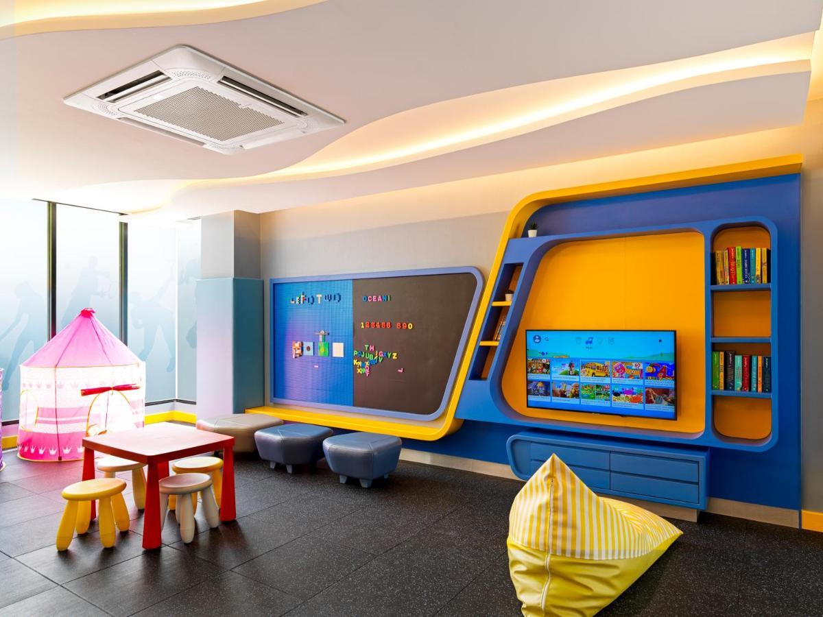 The Oceanic Sportel Phuket - Sha Extra Plus Buitenkant foto A children's room at the hospital