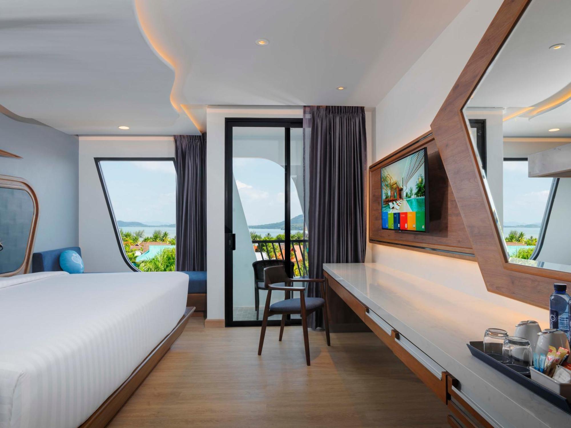 The Oceanic Sportel Phuket - Sha Extra Plus Buitenkant foto Deluxe Ocean View